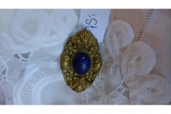 Gl. dags broche, vil være flot til en strikket bluse kr. 75,00